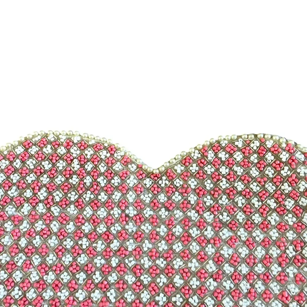 Cupcakes and Cashmere Beaded Heart Shaped Placemat Charger Pink White Silver New